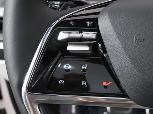 New 2027 Cadillac Vistiq Sport w/ LPO, Floor Liner Package AWD/4WD image 32