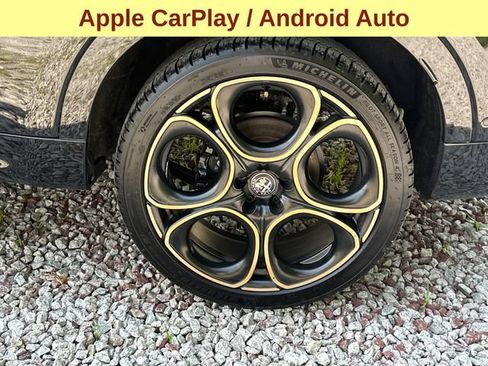 Used 2025 Alfa Romeo Tonale AWD/4WD image 9
