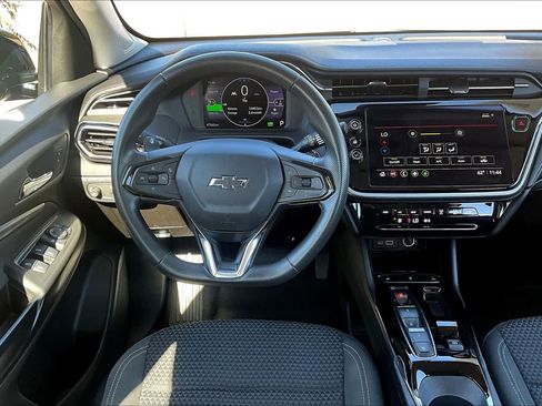 Used 2023 Chevrolet Bolt EUV LT image 5