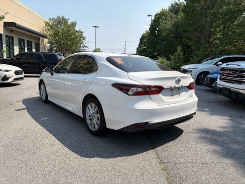 Used 2024 Toyota Camry LE FWD image 4