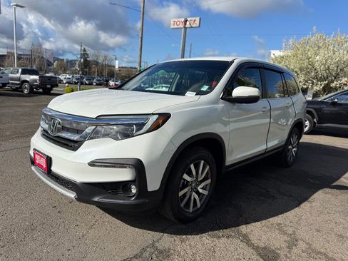 Used 2020 Honda Pilot EX image 4