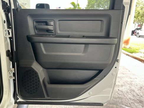 Used 2025 RAM 2500 Tradesman AWD/4WD image 32