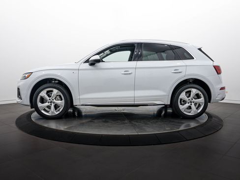 Certified 2023 Audi Q5 2.0T Premium Plus w/ Premium Plus Package AWD/4WD image 6