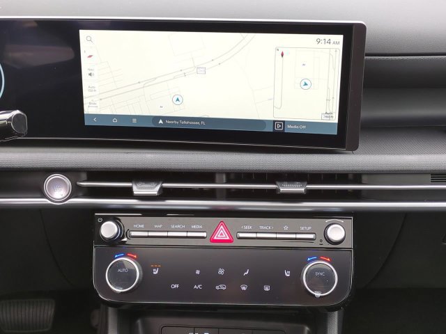 New 2026 Hyundai Tucson SEL FWD image 17