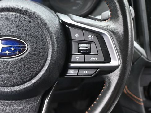 Used 2020 Subaru Crosstrek 2.0i Premium w/ Moonroof Package 2 AWD/4WD image 18