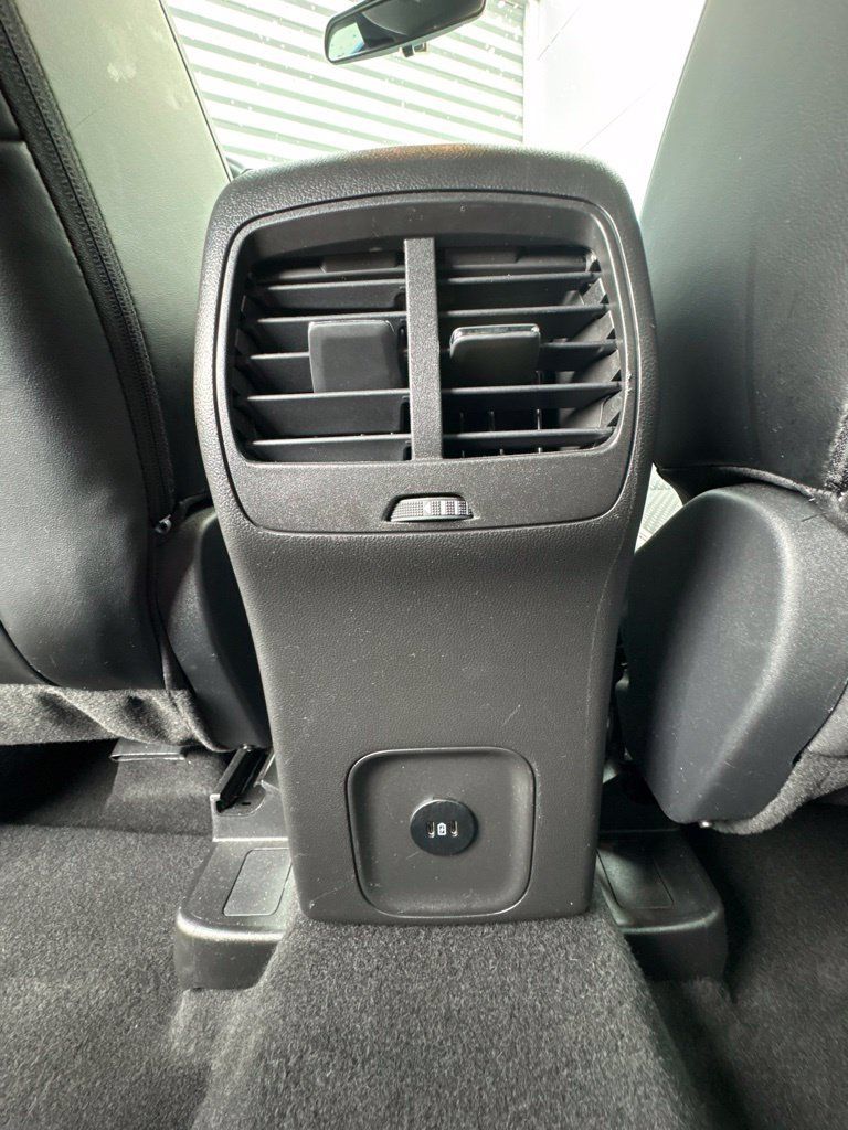 Used 2025 Ford Escape ST-Line FWD image 30