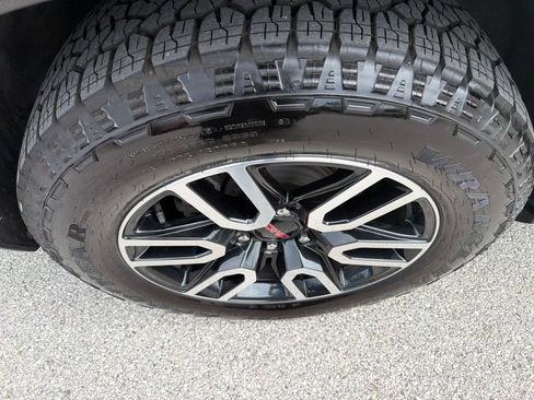 Used 2022 GMC Yukon AT4 AWD/4WD image 20