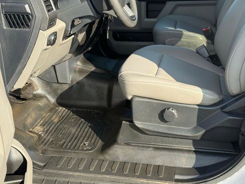 Used 2022 Ford F350 XL w/ Power Equipment Group image 15