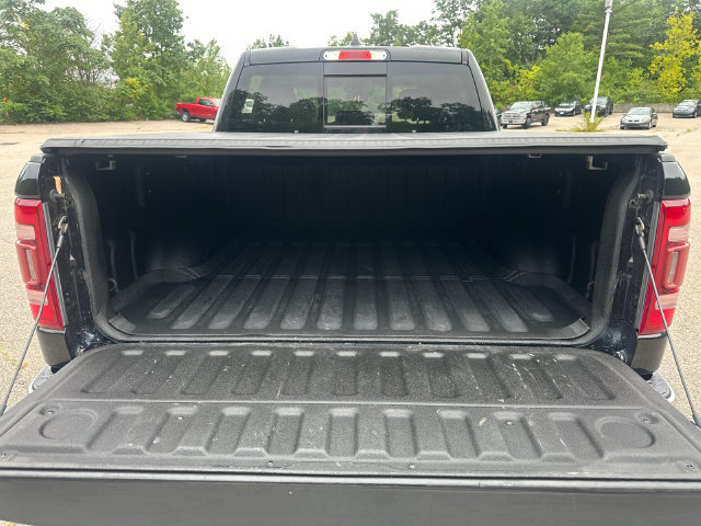 Used 2019 RAM 1500 Laramie AWD/4WD image 13