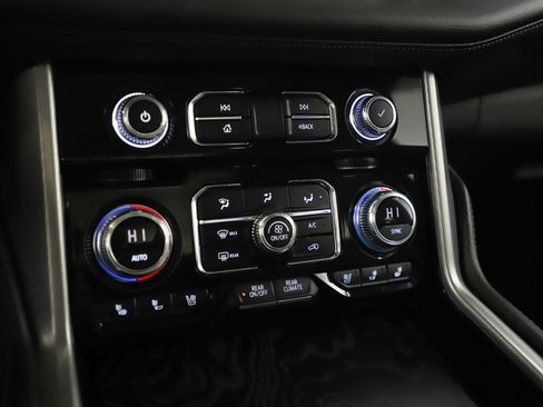 Used 2021 GMC Yukon Denali image 28