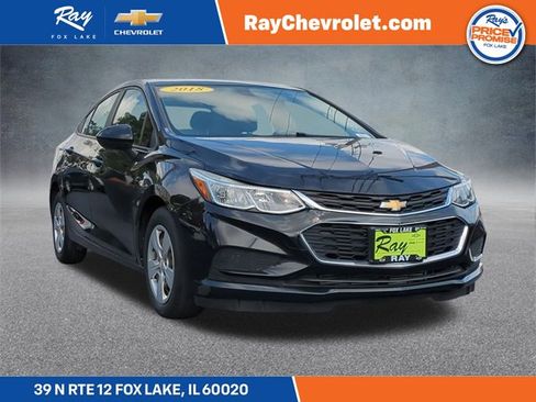 Certified 2018 Chevrolet Cruze LS image 1