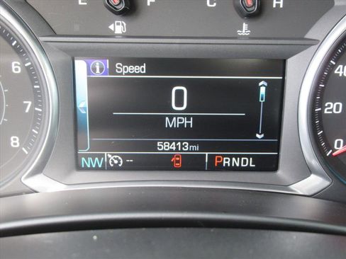 Used 2018 Chevrolet Equinox Premier image 30