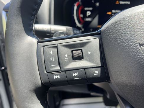 Certified 2025 Nissan Rogue SL w/ SL Premium Package AWD/4WD image 29