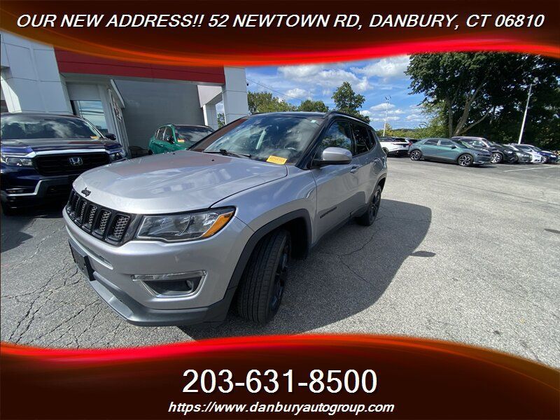 Used 2018 Jeep Compass Latitude AWD/4WD image 3