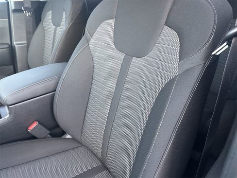 New 2026 Kia Sorento LX image 9