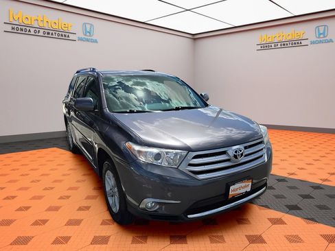 Used 2012 Toyota Highlander 4WD w/ Tech Pkg image 7