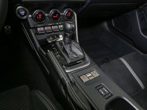 Certified 2024 Toyota GR86 Premium RWD image 31
