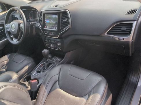 Used 2021 Jeep Cherokee Latitude Lux w/ Comfort/Convenience Group AWD/4WD image 28