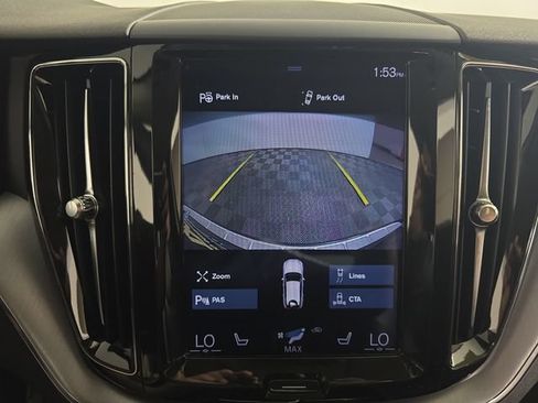 Used 2018 Volvo XC60 T5 Momentum w/ Convenience Package AWD/4WD image 19