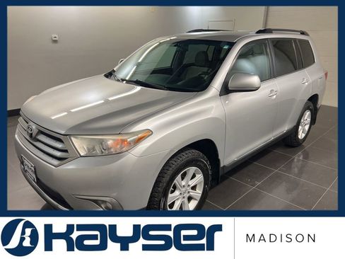 Used 2013 Toyota Highlander Plus image 3