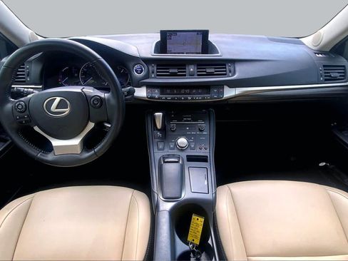 Used 2014 Lexus CT 200h FWD image 15