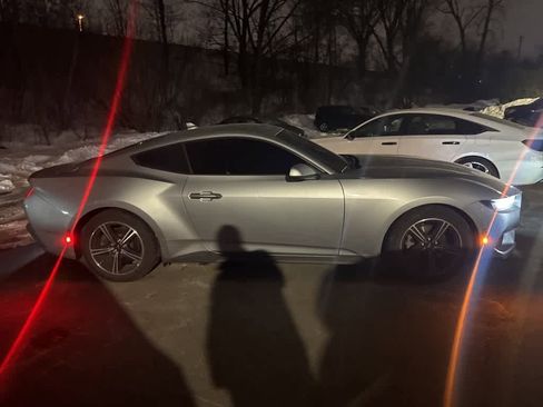 Used 2024 Ford Mustang Coupe image 9