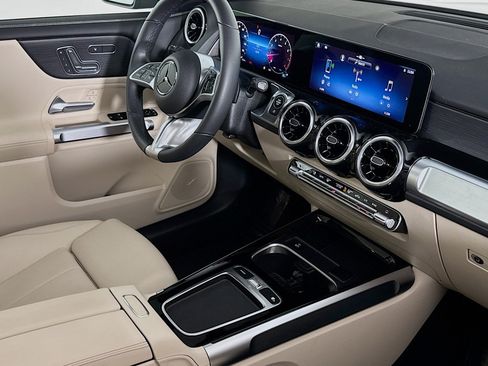 Certified 2026 Mercedes-Benz GLB 250 image 17