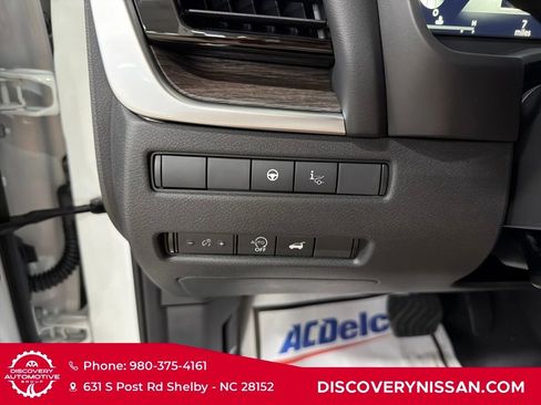 New 2026 Nissan Rogue Platinum w/ Platinum Premium Package AWD/4WD image 16