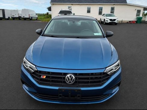 Used 2021 Volkswagen Jetta S w/ Driver Assistance Package FWD image 2