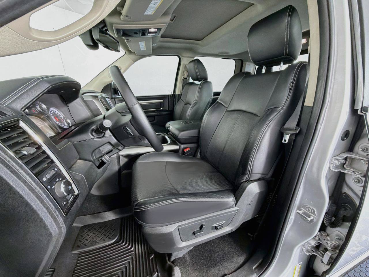 Used 2018 RAM 1500 Sport AWD/4WD image 31