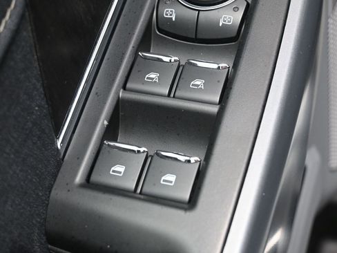 Used 2022 Ford F150 Lariat w/ Equipment Group 502A High image 13