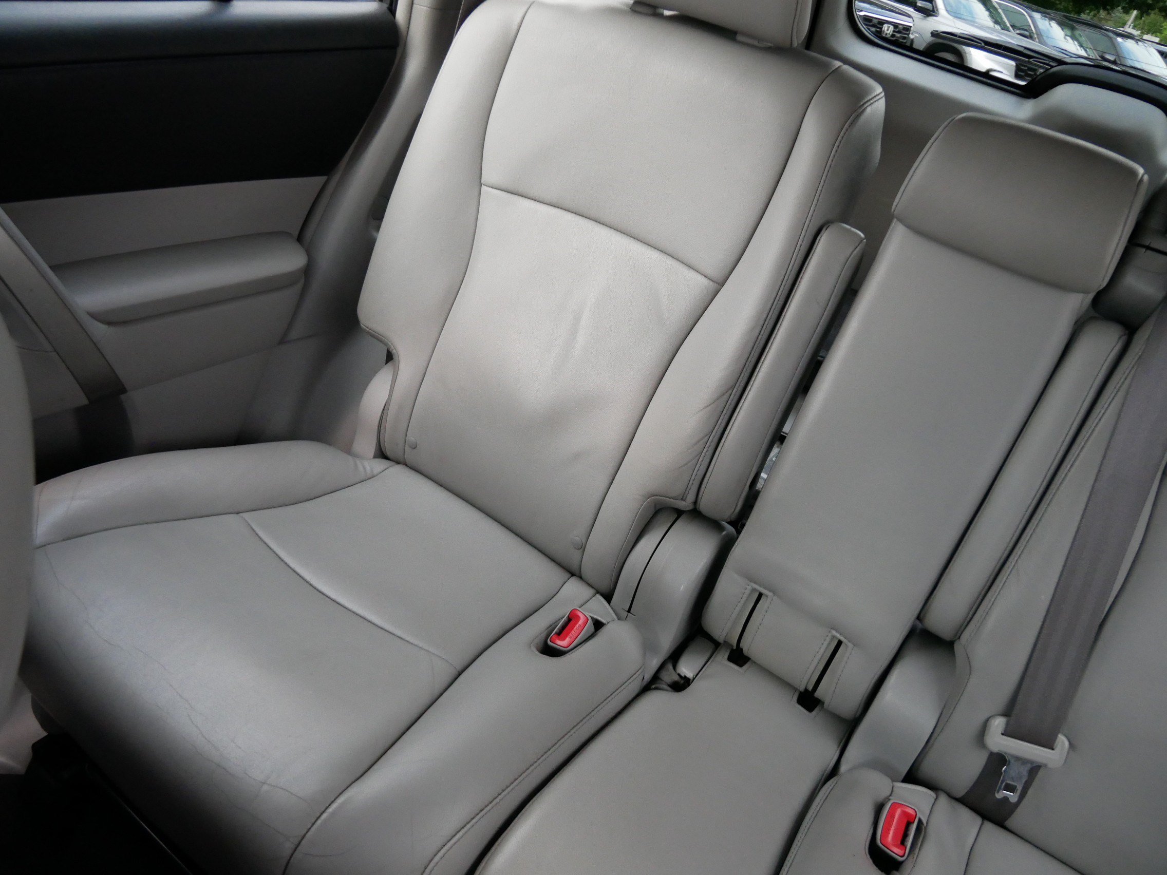Used 2013 Toyota Highlander SE AWD/4WD image 12