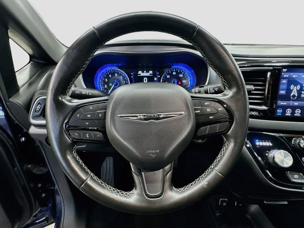 Used 2019 Chrysler Pacifica Touring Plus w/ S Appearance Package FWD image 7