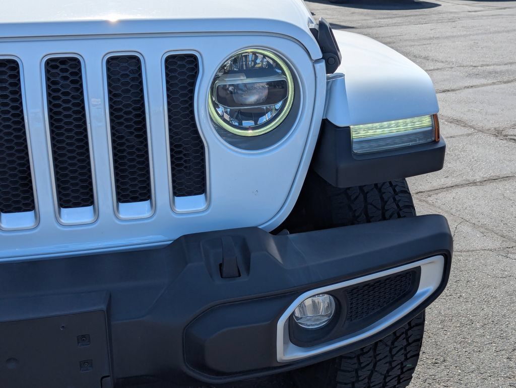 Used 2021 Jeep Wrangler Unlimited Sahara AWD/4WD image 10