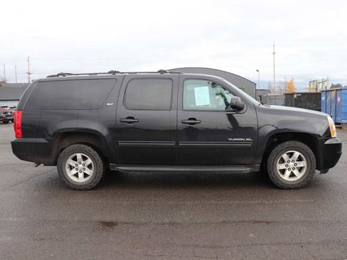 Used 2013 GMC Yukon XL SLT image 4