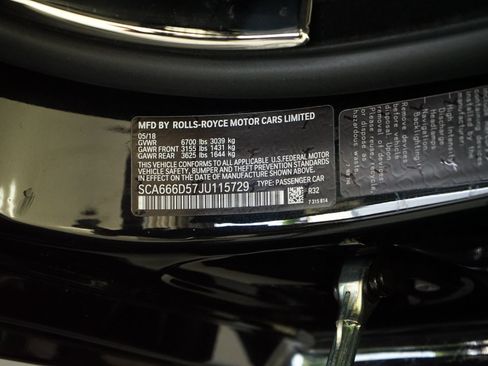 Used 2018 Rolls-Royce Dawn RWD image 36