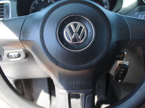 Used 2014 Volkswagen Jetta S image 14