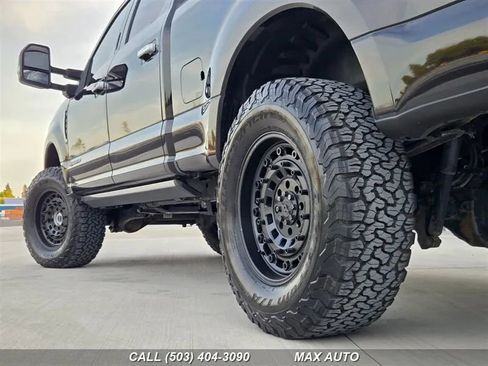 Used 2019 Ford F350 Limited image 46