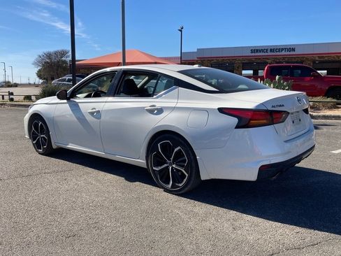 Used 2025 Nissan Altima 2.5 SR image 7