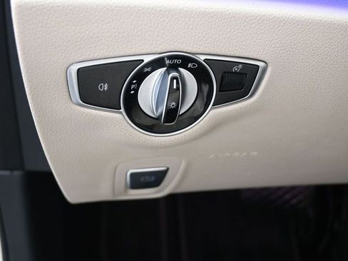 Used 2017 Mercedes-Benz E 300 4MATIC image 20