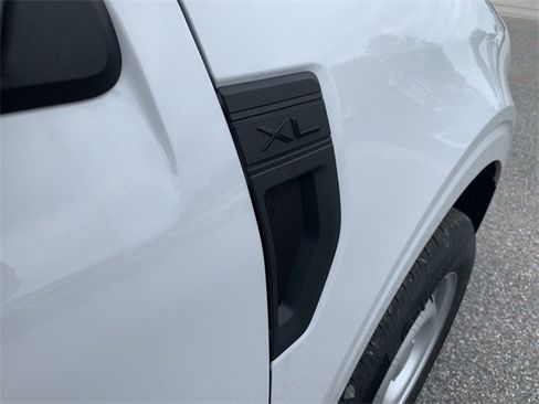 New 2025 Ford Maverick XL w/ Equipment Group 102A image 13