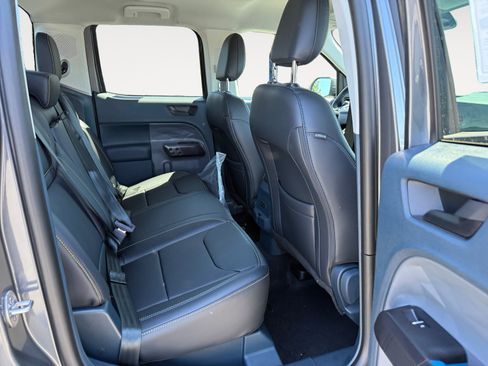 New 2026 Ford Maverick Lobo AWD/4WD image 18