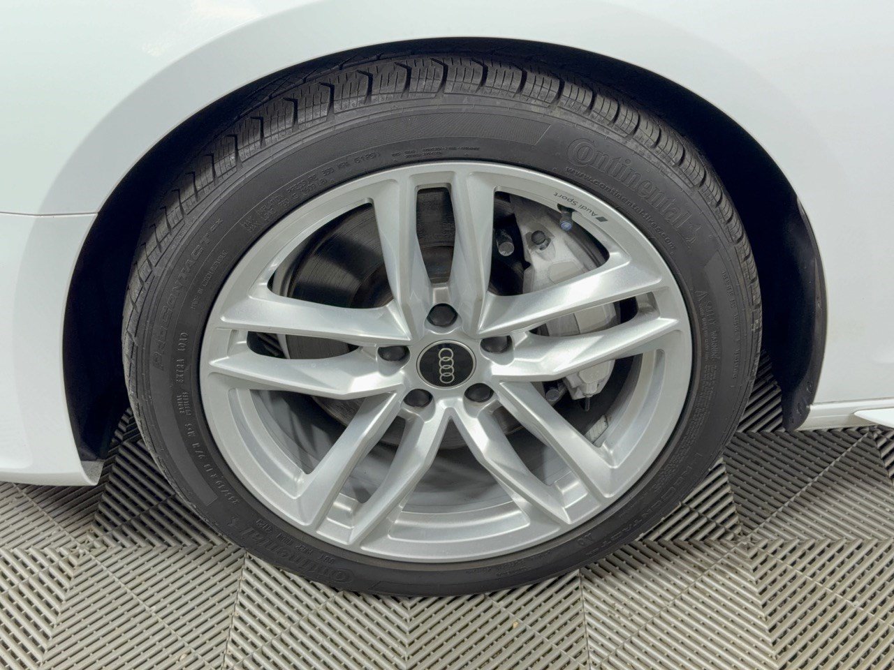 Used 2024 Audi A4 2.0T Premium AWD/4WD image 13