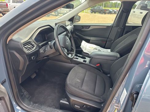 Used 2023 Ford Escape Active w/ Tech Pack #1 FWD image 10