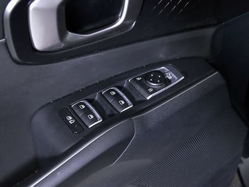 Used 2022 Kia Sorento S FWD image 16