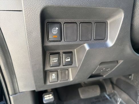 Used 2023 Nissan Frontier SV w/ Midnight Edition Package AWD/4WD image 30