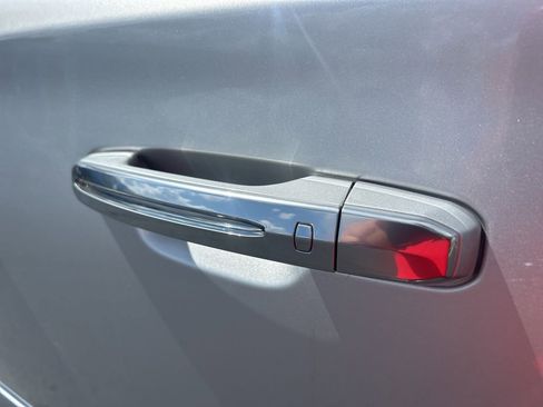 Used 2019 Cadillac Escalade ESV Platinum image 14