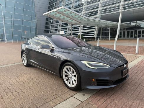 Used 2016 Tesla Model S 75 image 2