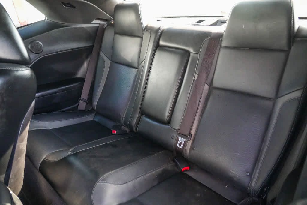 Used 2016 Dodge Challenger R/T Plus RWD image 18