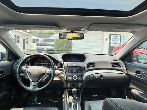 Used 2017 Acura ILX FWD image 13